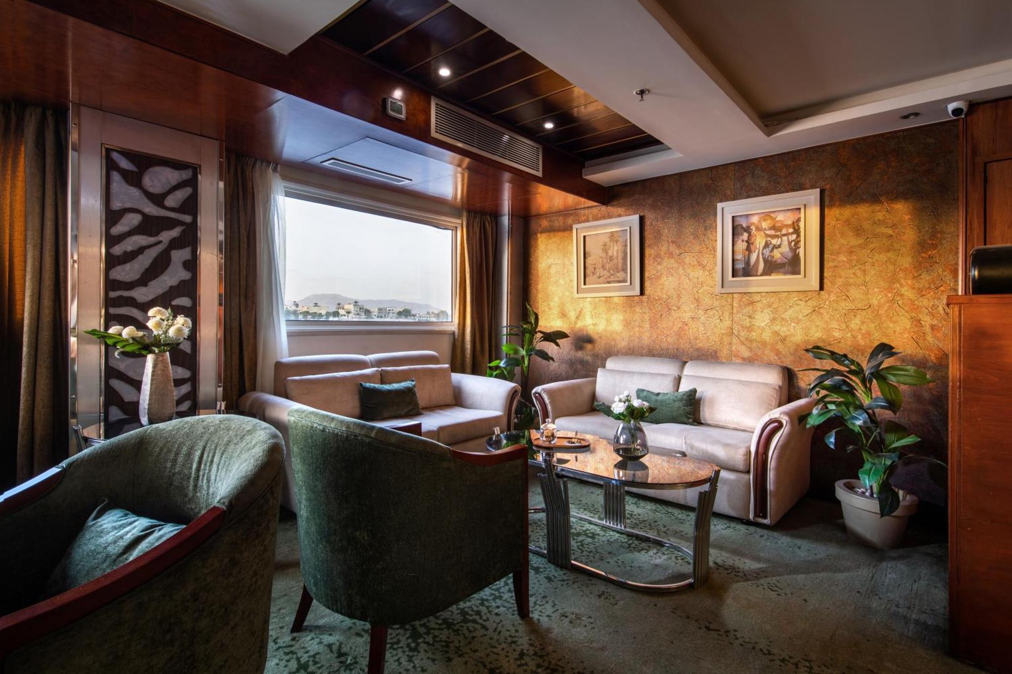 M/S Esmeralda Nile Cruise - 4 Or 7 Nights From Luxor Each Monday And 03 Nights From Aswan Each Friday Exterior foto